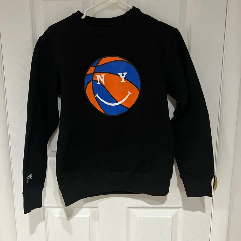 NYON New York or Nowhere Black NY Graphic Men's Sweater - Size Small - Picture 1 of 3